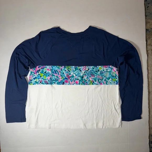 Lilly Pulitzer Navy and White Long Sleeve Tee - Picture 3 of 3